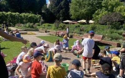 Ausflug in den Schulgarten